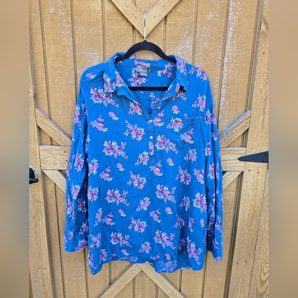 Floral Blue Women's Top - Picture 1 of 3